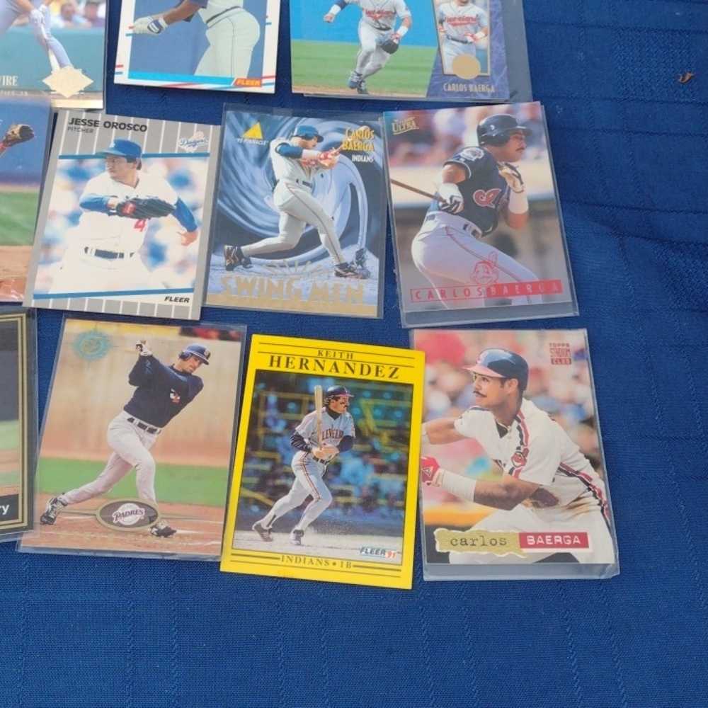 Assorted Baseball Trading Cards - Picture 2 of 4